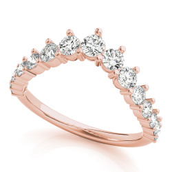 CHEVRON GRADUATED DIAMOND BAND